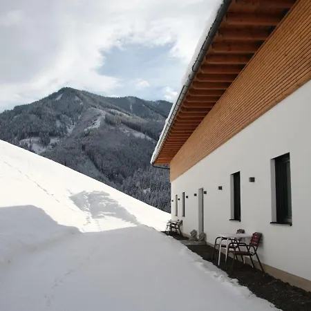 Superior Apartment Near Saalbach Hinterglemm With Sauna דירה *